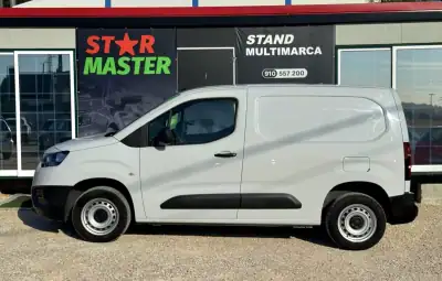 Toyota Proace 2023 - 16750 EUR, 101833 km - AUTO.MOTO.pt - 101833km - foto 4 de 16