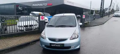 Honda Jazz 2007 - 5500 EUR, 125000 km - AUTO.MOTO.pt - 125000km - foto 2 de 16