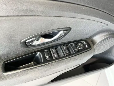 Renault Mégane Sport Tourer 2013 - 6800 EUR, 221515 km - 221515km - foto 17 de 20