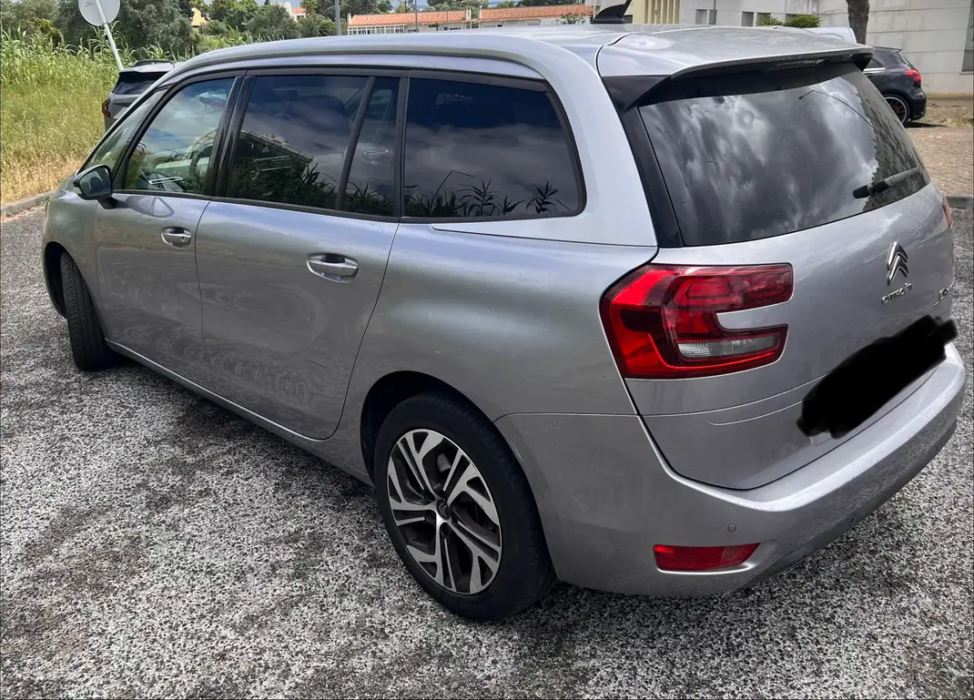 Citroën C4 Spacetourer 2019 - 14500 EUR, 97000 km - AUTO.MOTO.pt - 97000km - foto 2 de 10
