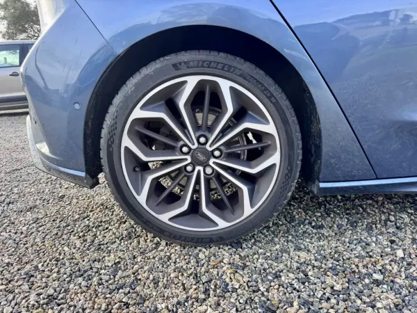 Ford Focus 2019 - 13900 EUR, 129500 km - AUTO.MOTO.pt - 129500km - foto 3 de 19