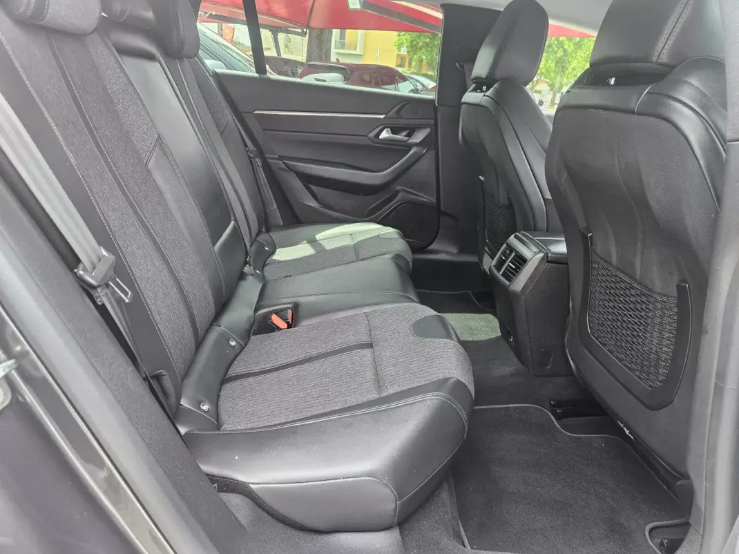 Peugeot 508 SW 2021 - 21500 EUR, 100130 km - AUTO.MOTO.pt - 100130km - foto 69 de 77