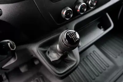 Renault MASTER 2.2DCI CAIXA ABERTA 2023 - 22750 EUR, 166000 km - AUTO.MOTO.pt - 166000km - foto 8 de 20