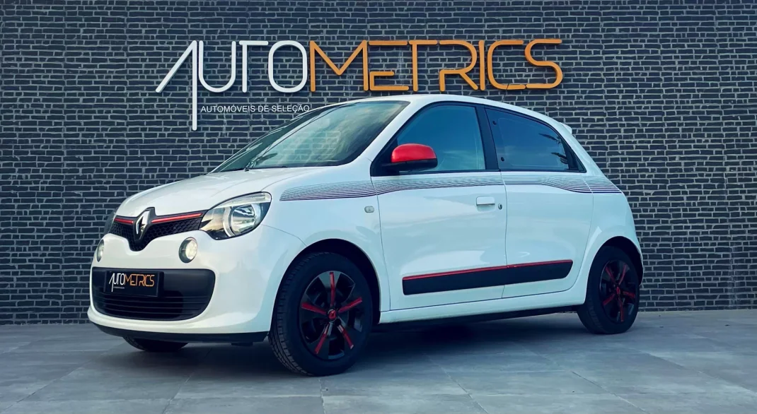 Renault Twingo 2015 - 9900 EUR, 155000 km - AUTO.MOTO.pt - 155000km - foto 1 de 12