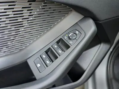 BMW 116 2025 - 30500 EUR, 14400 km - AUTO.MOTO.pt - 14400km - foto 31 de 39