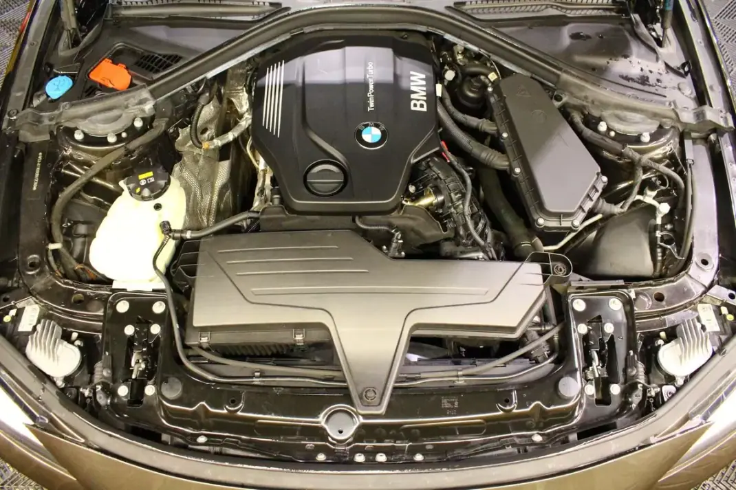 BMW 418 Gran Coupé 2019 - 23800 EUR, 174000 km - AUTO.MOTO.pt - 174000km - foto 42 de 44