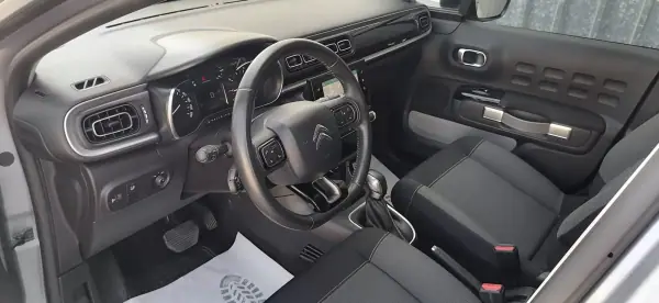 Citroën C3 2018 - 13200 EUR, 80300 km - AUTO.MOTO.pt - 80300km - foto 11 de 15