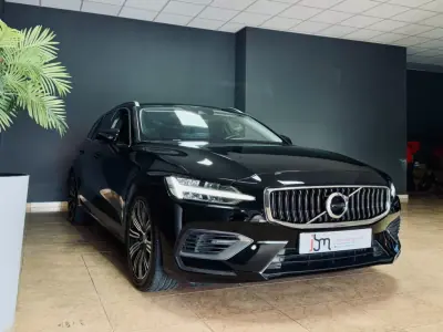 Volvo V60 2022 - 25990 EUR, 149741 km - AUTO.MOTO.pt - 149741km - foto 3 de 14