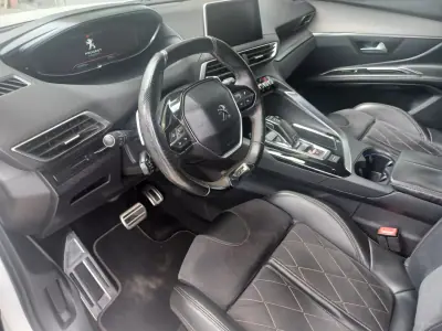 Peugeot 5008 2018 - 21890 EUR, 167073 km - AUTO.MOTO.pt - 167073km - foto 12 de 41