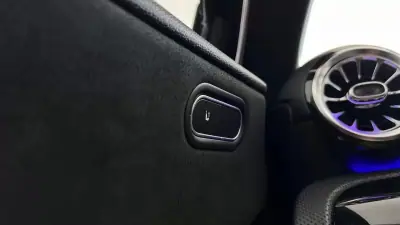 Mercedes-Benz A 35 AMG 2019 - 38990 EUR, 113962 km - AUTO.MOTO.pt - 113962km - foto 30 de 35