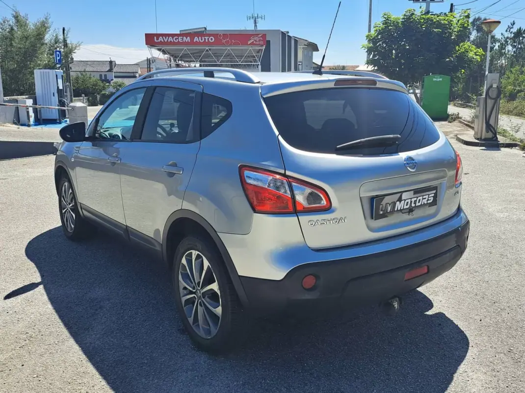 Nissan Qashqai 2010 - 7950 EUR, 328682 km - 328682km - foto 9 de 42