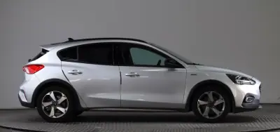 Ford Focus 2019 - 13999 EUR, 88212 km - AUTO.MOTO.pt - 88212km - foto 6 de 14