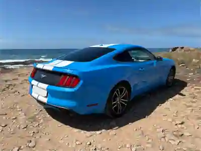 Ford Mustang 2017 - 32900 EUR, 97000 km - AUTO.MOTO.pt - 97000km - foto 3 de 12
