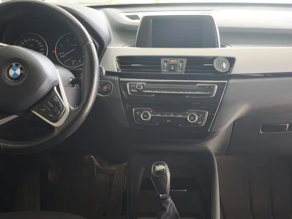 BMW X1 2017 - 19000 EUR, 108500 km - AUTO.MOTO.pt - 108500km - foto 17 de 18