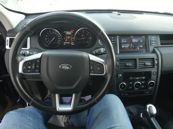 Land Rover Discovery Sport 2016 - 18750 EUR, 220000 km - AUTO.MOTO.pt - 220000km - foto 28 de 30