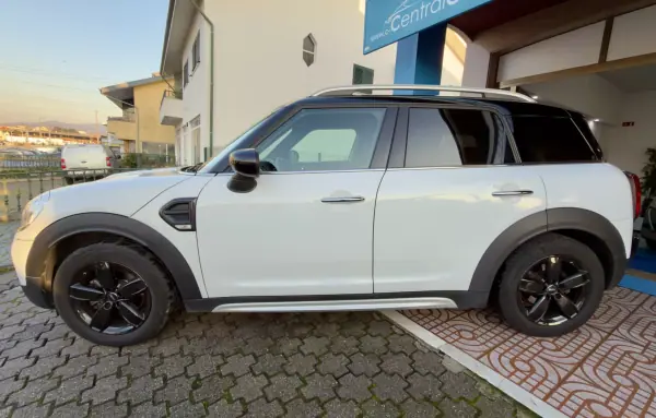 MINI Countryman 2019 - 24450 EUR, 79000 km - AUTO.MOTO.pt - 79000km - foto 6 de 31