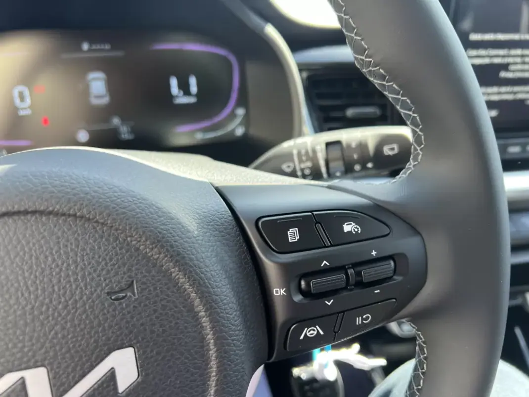 Kia Stonic 2025 - 21500 EUR, 100 km - AUTO.MOTO.pt - 100km - foto 15 de 23