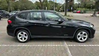 BMW X1 2013 - 11000 EUR, 200000 km - AUTO.MOTO.pt - 200000km - foto 6 de 15