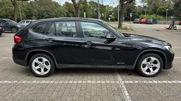 BMW X1 2013 - 11000 EUR, 200000 km - AUTO.MOTO.pt - 200000km - foto 6 de 15