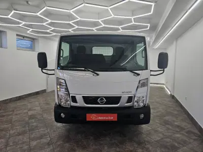 Nissan Cabstar 2017 — foto 3 de 37