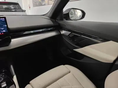 BMW i5 2024 - 53990 EUR, 29000 km - AUTO.MOTO.pt - 29000km - foto 49 de 58