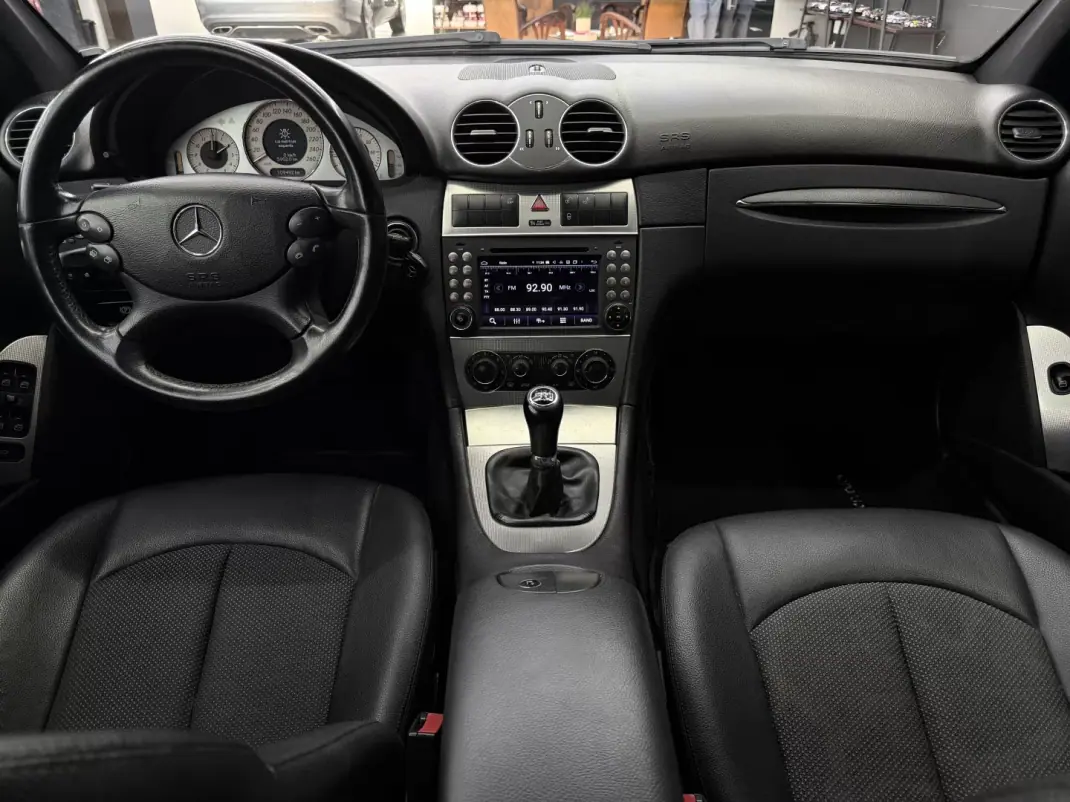Mercedes-Benz CLK 200 2007 - 13450 EUR, 109492 km - 109492km - foto 23 de 38