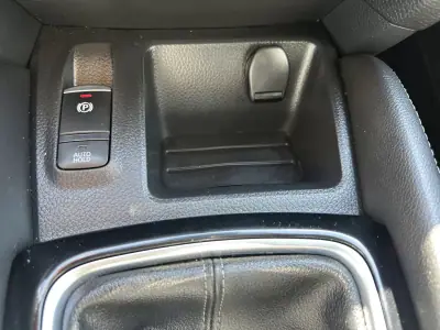 Nissan Qashqai 2018 - 15500 EUR, 200000 km - 200000km - foto 43 de 68