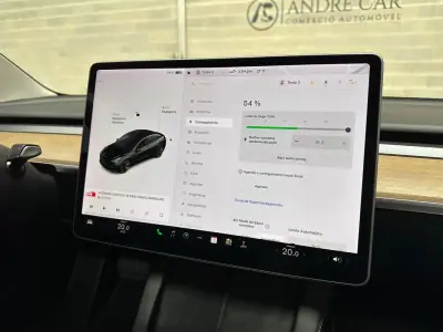 Tesla Model 3 2021 - 26450 EUR, 64959 km - AUTO.MOTO.pt - 64959km - foto 18 de 53