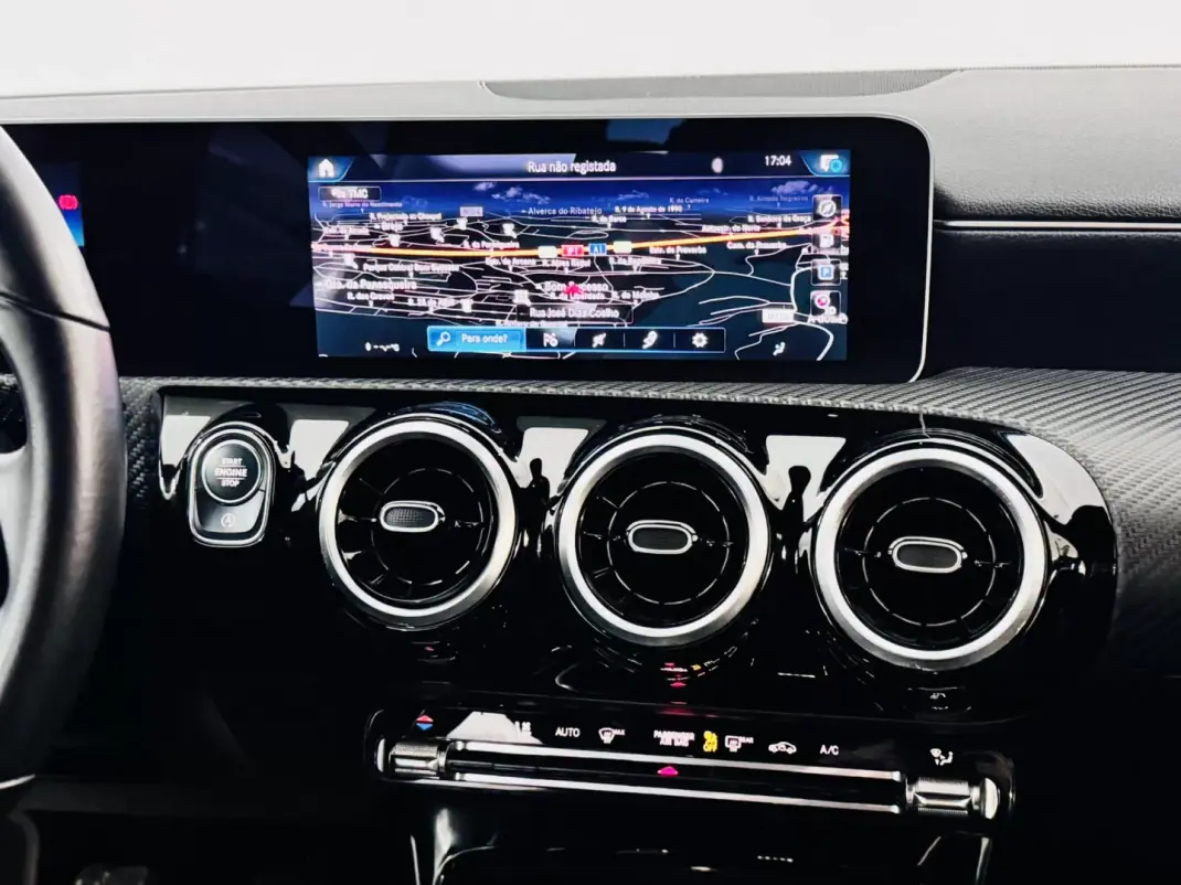 Mercedes-Benz CLA 180 2020 - 19950 EUR, 124000 km - AUTO.MOTO.pt - 124000km - foto 32 de 54