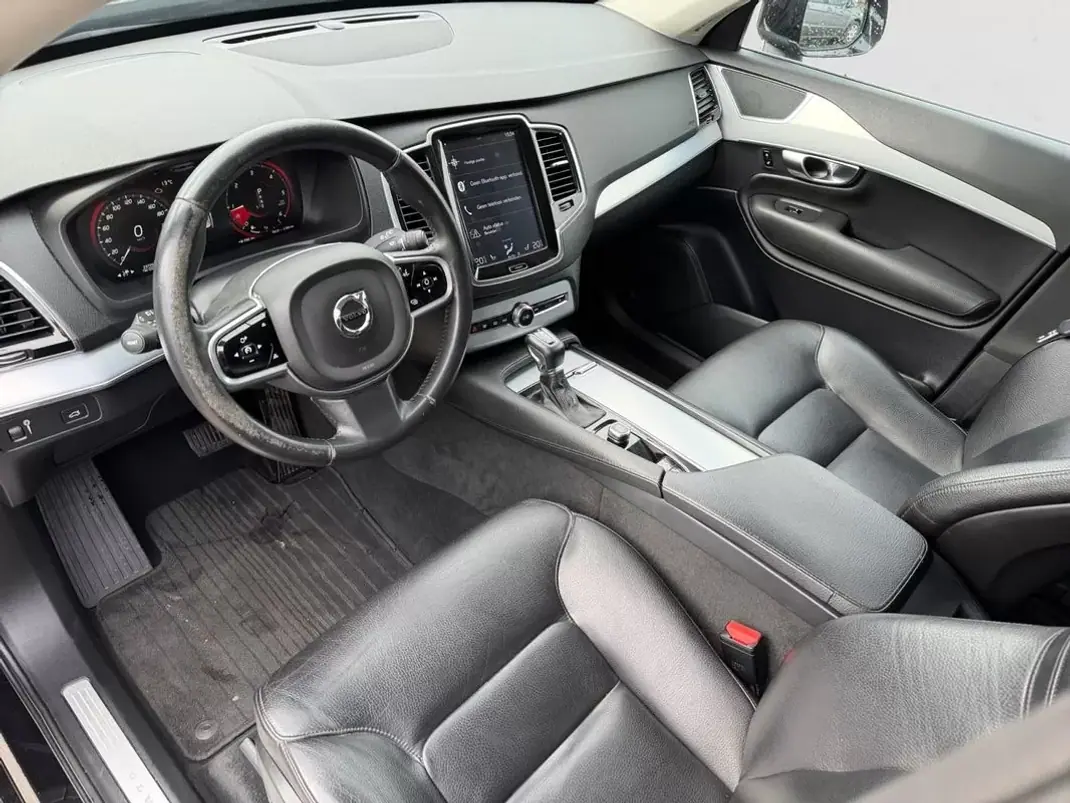 Volvo XC 90 2018 - 28990 EUR, 237257 km - 237257km - foto 16 de 16