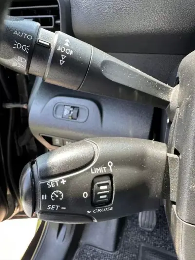 Peugeot Partner 1.5HDI 3lugares 2019 - 12900 EUR, 117000 km - AUTO.MOTO.pt - 117000km - foto 29 de 52