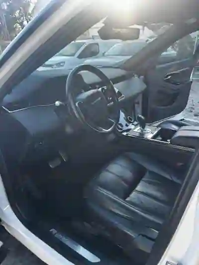 Land Rover Range Rover Evoque 2019 - 29000 EUR, 62600 km - 62600km - foto 9 de 10