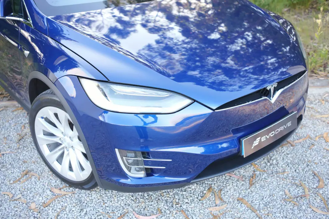 Tesla Model X 2018 - 33990 EUR, 98000 km - 98000km - foto 6 de 26