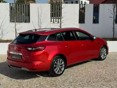 Renault Mégane Sport Tourer 2016 - 13750 EUR, 130000 km - 130000km - foto 10 de 27