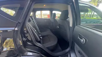 Nissan Qashqai 2008 - 5900 EUR, 305000 km - AUTO.MOTO.pt - 305000km - foto 8 de 11