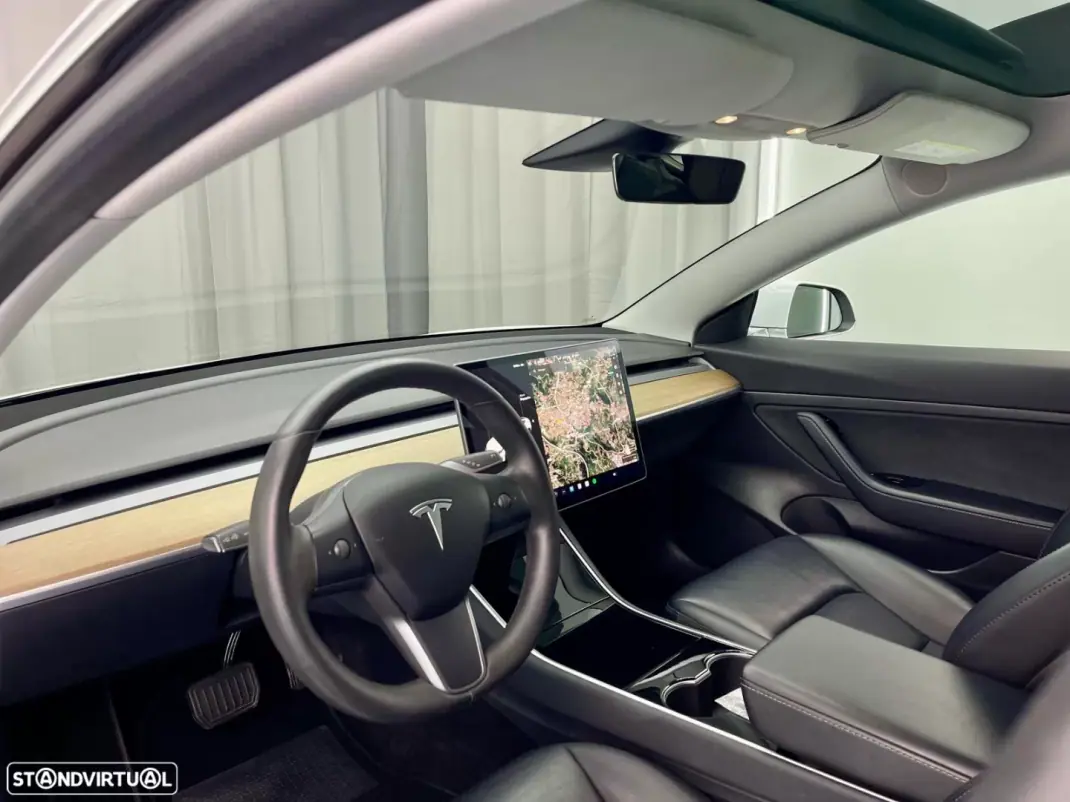 Tesla Model 3 2019 - 19750 EUR, 171400 km - 171400km - foto 17 de 20
