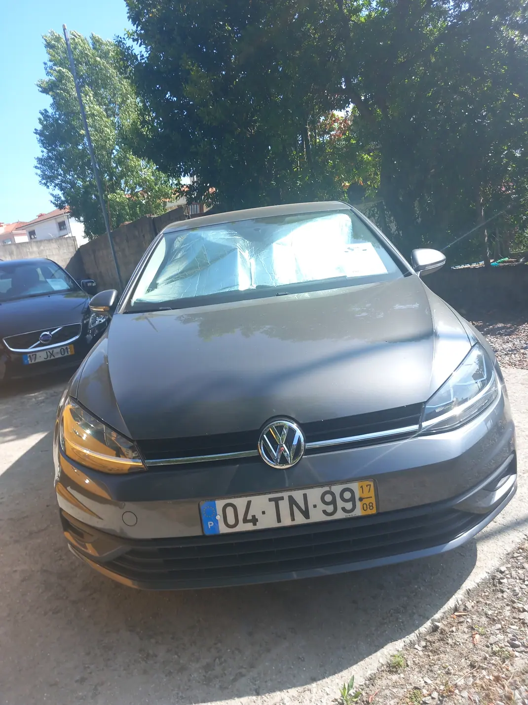 Volkswagen Golf 2017 - 10000 EUR, 245000 km - AUTO.MOTO.pt - 245000km - foto 1 de 8