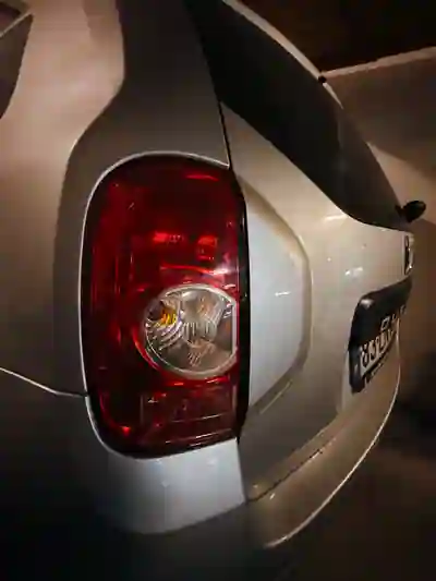 Dacia Duster 2011 - 11000 EUR, 68000 km - AUTO.MOTO.pt - 68000km - foto 14 de 27