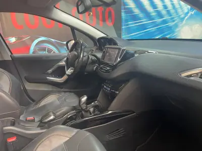 Peugeot 2008 2015 - 8500 EUR, 166000 km - AUTO.MOTO.pt - 166000km - foto 28 de 44