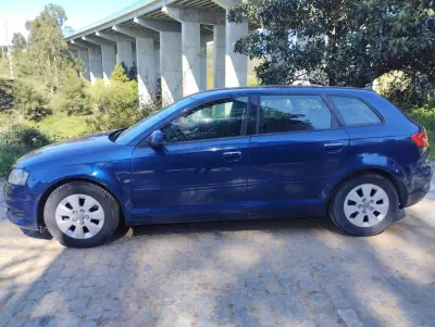Audi A3 Sportback 2012 - 5250 EUR, 260000 km - AUTO.MOTO.pt - 260000km - foto 4 de 23
