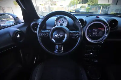 MINI Countryman 2011 - 12450 EUR, 201000 km - 201000km - foto 22 de 39