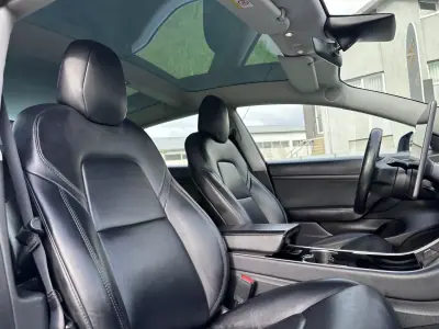Tesla Model 3 2019 - 15500 EUR, 333000 km - AUTO.MOTO.pt - 333000km - foto 55 de 62