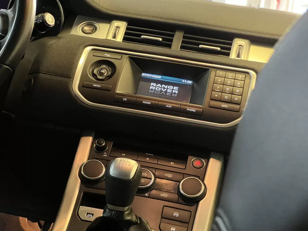 Land Rover Range Rover Evoque 2012 - 17990 EUR, 235000 km - 235000km - foto 30 de 51