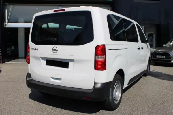 Opel Vivaro 2022 - 26900 EUR, 66638 km - AUTO.MOTO.pt - 66638km - foto 4 de 18