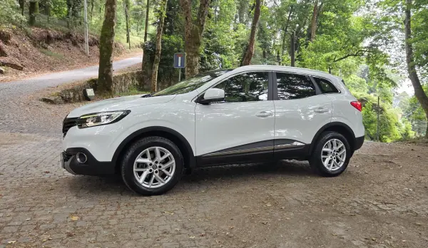 Renault Kadjar 2017 - 13900 EUR, 101000 km - AUTO.MOTO.pt - 101000km - foto 5 de 20