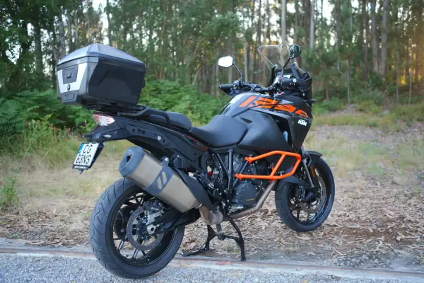 KTM 1290 Super Adventure 2018 - 12490 EUR, 50500 km - AUTO.MOTO.pt - 50500km - foto 11 de 27