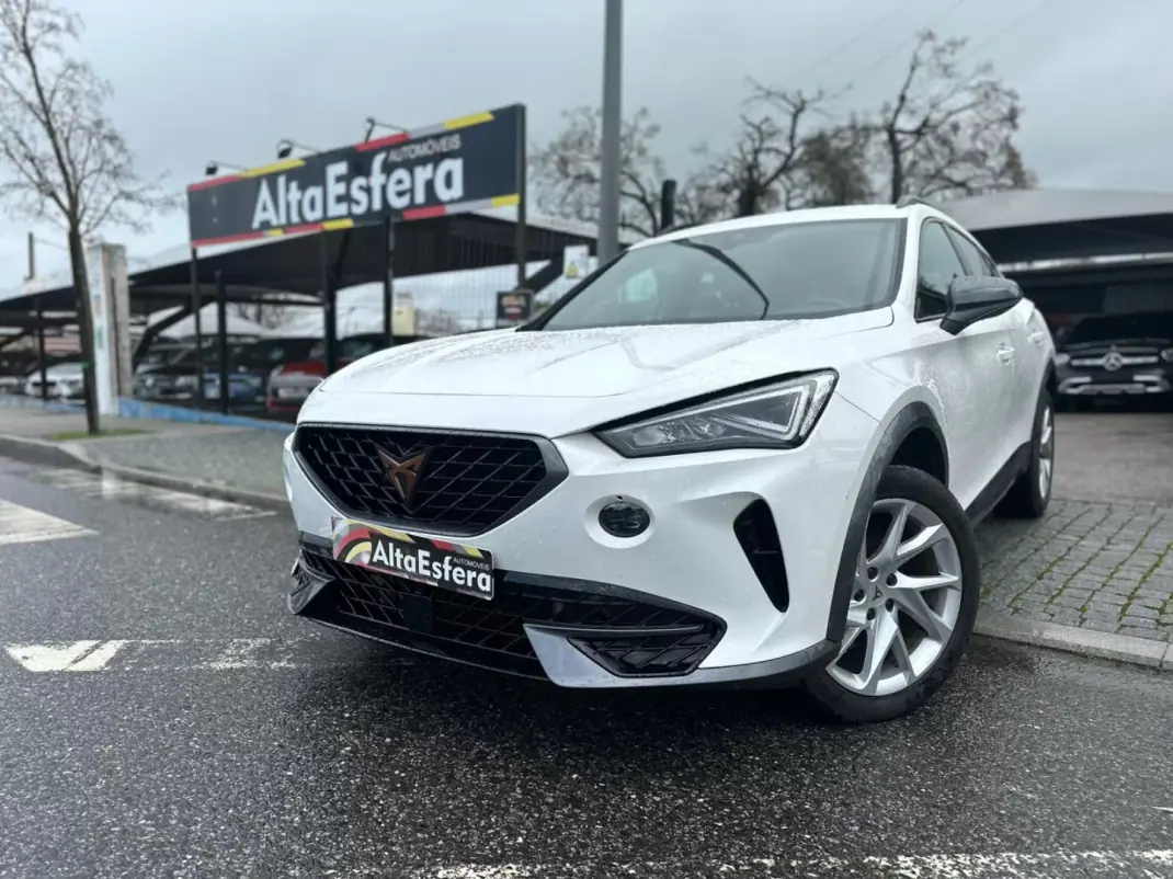 Cupra Formentor 2022 - 28900 EUR, 113061 km - AUTO.MOTO.pt - 113061km - foto 1 de 26