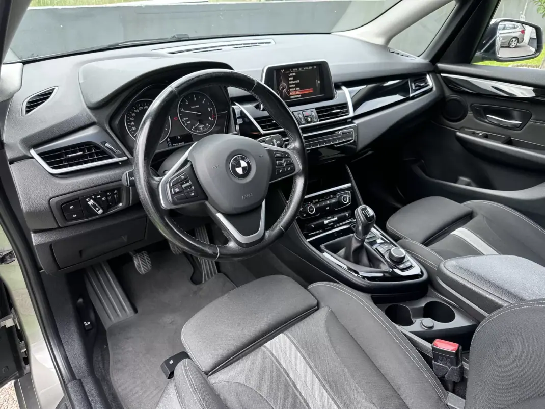 BMW 218 Active Tourer 2016 - 14900 EUR, 190000 km - AUTO.MOTO.pt - 190000km - foto 23 de 58