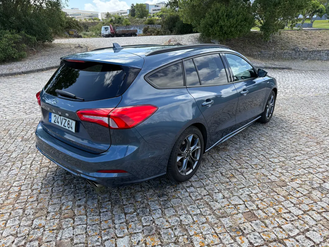 Ford Focus SW 2019 - 15500 EUR, 56000 km - AUTO.MOTO.pt - 56000km - foto 3 de 11