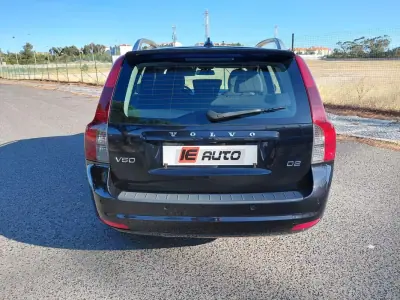 Volvo V50 2010 - 4490 EUR, 384950 km - 384950km - foto 6 de 23